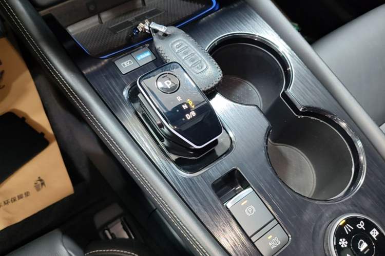 Used Nissan X-Trail 2023 e-POWER Ultra-Hybrid Dual-Motor All-Wheel-Drive Supreme Edition Gear Lever