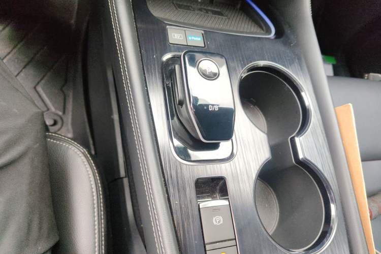 Used Nissan X-Trail 2023 e-POWER Ultra-Hybrid Dual-Motor All-Wheel-Drive Supreme Edition Gear Lever