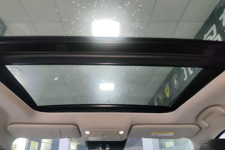Used Nissan X-Trail 2023 Classic 2.0L Two-Wheel Drive Smart Connect Premium Edition Headliner