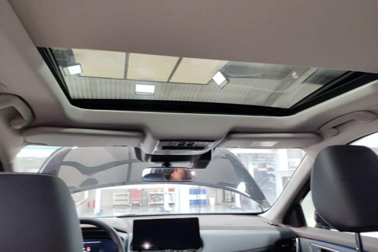 Used Nissan X-Trail 2023 e-POWER Ultra-Hybrid Dual-Motor All-Wheel-Drive Supreme Edition Headliner
