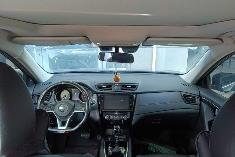Used Nissan X-Trail 2023 Classic 2.0L Two-Wheel Drive Smart Connect & Comfort Edition Headliner