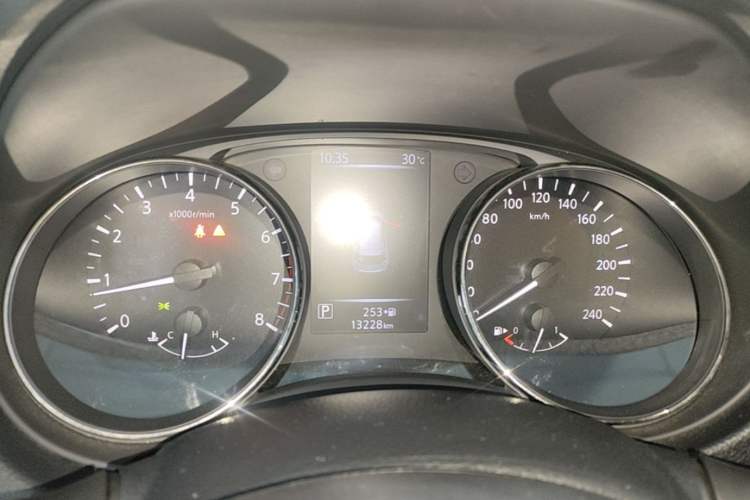 Used Nissan X-Trail 2023 Classic 2.0L Two-Wheel Drive Smart Connect Premium Edition Instrument Cluster