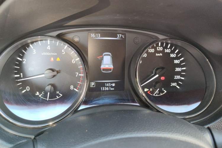 Used Nissan X-Trail 2023 Classic 2.0L Two-Wheel Drive Smart Connect Premium Edition Instrument Cluster
