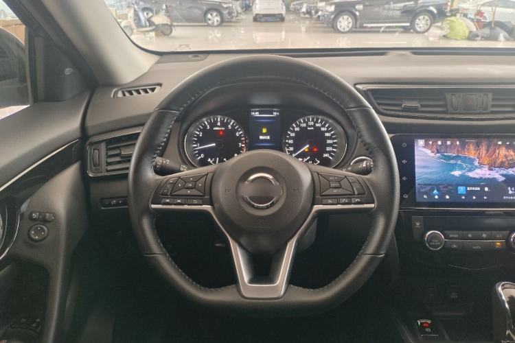 Used Nissan X-Trail 2023 Classic 2.0L Two-Wheel Drive Smart Connect & Comfort Edition Interior 2