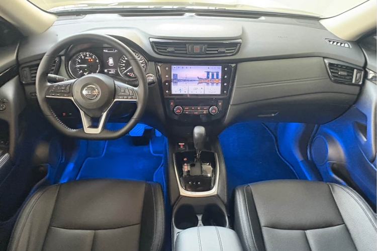Used Nissan X-Trail 2023 Classic 2.0L Two-Wheel Drive Smart Connect Premium Edition Interior 3