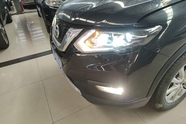 Used Nissan X-Trail 2023 Classic 2.0L Two-Wheel Drive Smart Connect Premium Edition Left Front Headlight