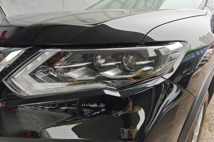 Used Nissan X-Trail 2023 Classic 2.0L Two-Wheel Drive Smart Connect Premium Edition Left Front Headlight