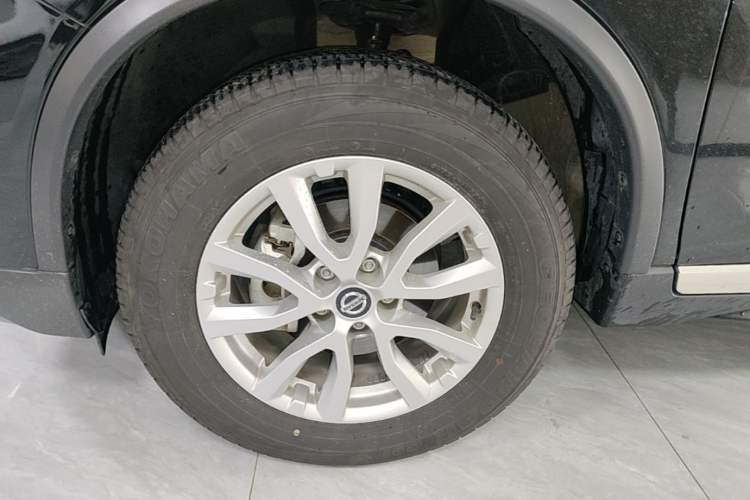 Used Nissan X-Trail 2023 Classic 2.0L Two-Wheel Drive Smart Connect Premium Edition Left Front Wheel Hub