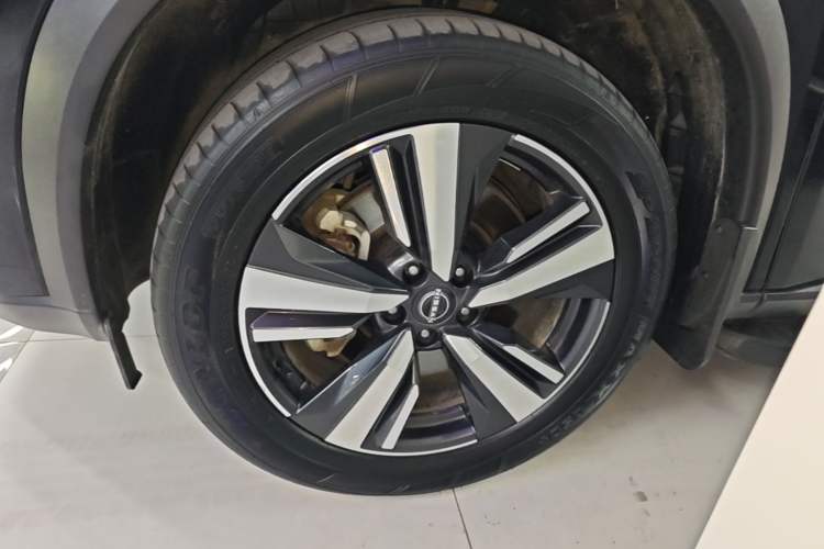 Used Nissan X-Trail 2023 e-POWER Ultra-Hybrid Dual-Motor All-Wheel-Drive Supreme Edition Left Front Wheel Hub