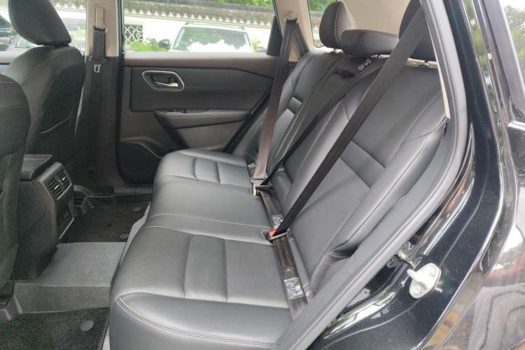 Used Nissan X-Trail 2023 e-POWER Ultra-Hybrid Dual-Motor All-Wheel-Drive Supreme Edition Left Rear Seat