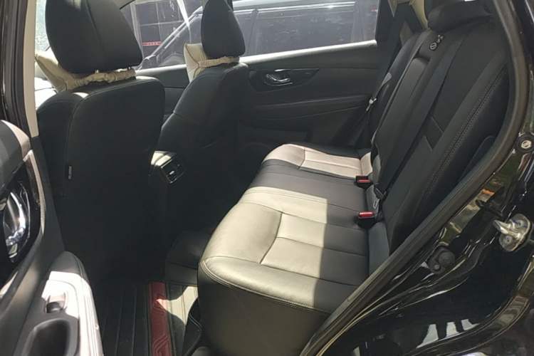 Used Nissan X-Trail 2023 Classic 2.0L Two-Wheel Drive Smart Connect & Comfort Edition Left Rear Seat