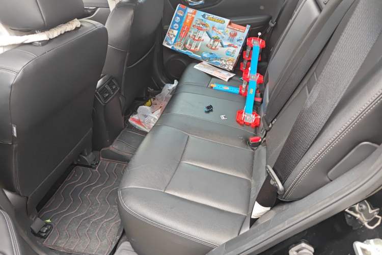 Used Nissan X-Trail 2023 Classic 2.0L Two-Wheel Drive Smart Connect & Comfort Edition Left Rear Seat