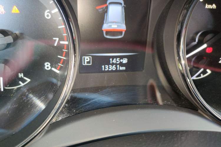 Used Nissan X-Trail 2023 Classic 2.0L Two-Wheel Drive Smart Connect Premium Edition Odometer Close Up