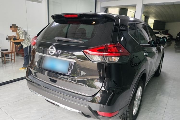 Used Nissan X-Trail 2023 Classic 2.0L Two-Wheel Drive Smart Connect Premium Edition Rear Right 45 Deg