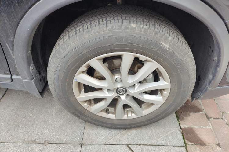 Used Nissan X-Trail 2023 Classic 2.0L Two-Wheel Drive Smart Connect Premium Edition Right Front Wheel Hub