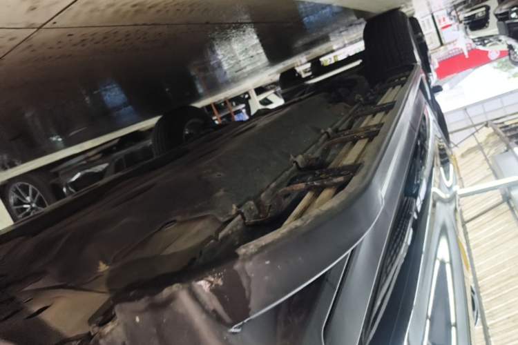 Used Nissan X-Trail 2023 Classic 2.0L Two-Wheel Drive Smart Connect & Comfort Edition Right Side Sill