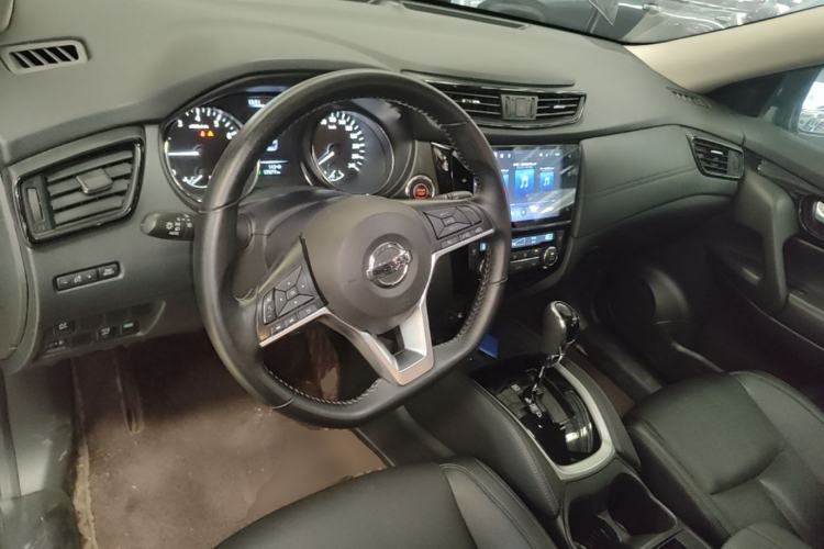 Used Nissan X-Trail 2023 Classic 2.0L Two-Wheel Drive Smart Connect Premium Edition Steering Wheel
