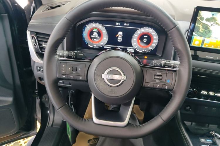 Used Nissan X-Trail 2023 e-POWER Ultra-Hybrid Dual-Motor All-Wheel-Drive Supreme Edition Steering Wheel