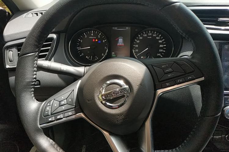 Used Nissan X-Trail 2023 Classic 2.0L Two-Wheel Drive Smart Connect & Comfort Edition Steering Wheel