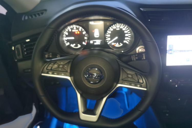Used Nissan X-Trail 2023 Classic 2.0L Two-Wheel Drive Smart Connect Premium Edition Steering Wheel