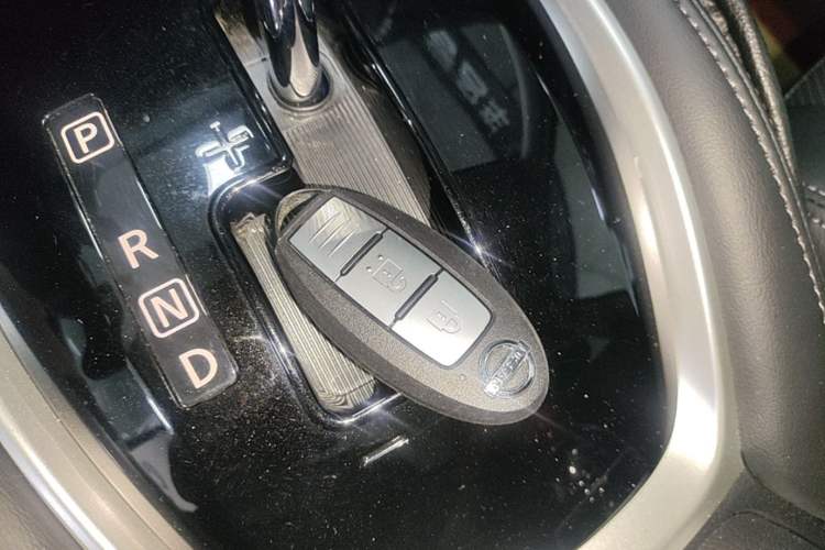 Used Nissan X-Trail 2023 Classic 2.0L Two-Wheel Drive Smart Connect Premium Edition Vehicle Key