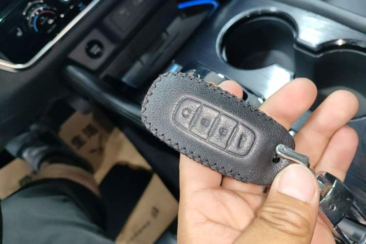 Used Nissan X-Trail 2023 e-POWER Ultra-Hybrid Dual-Motor All-Wheel-Drive Supreme Edition Vehicle Key