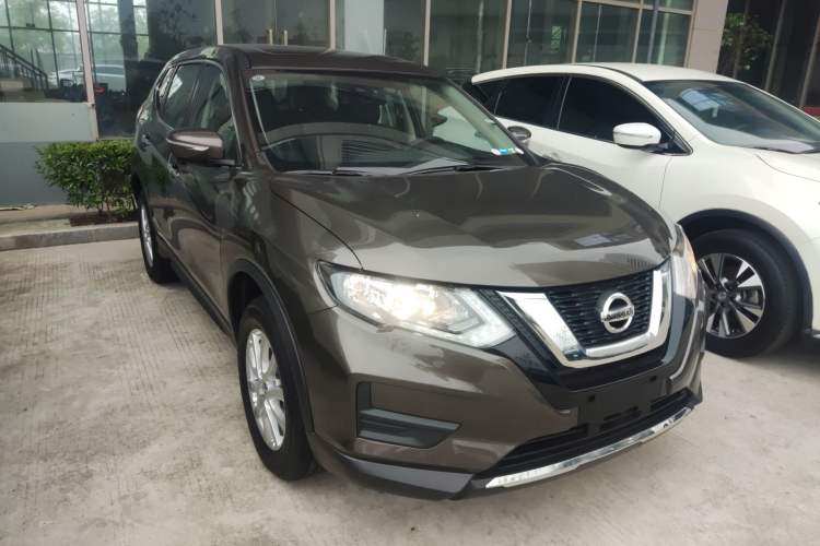 Used Nissan X-Trail 2023 Classic 2.0L Two-Wheel Drive Smart Connect & Comfort Edition Exterior 1
