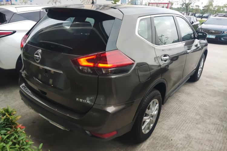 Used Nissan X-Trail 2023 Classic 2.0L Two-Wheel Drive Smart Connect & Comfort Edition Exterior 3
