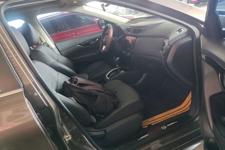 Used Nissan X-Trail 2023 Classic 2.0L Two-Wheel Drive Smart Connect & Comfort Edition Right Front Seat