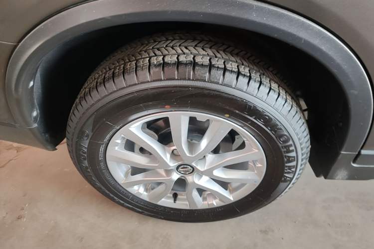 Used Nissan X-Trail 2023 Classic 2.0L Two-Wheel Drive Smart Connect & Comfort Edition Right Rear Wheel Hub