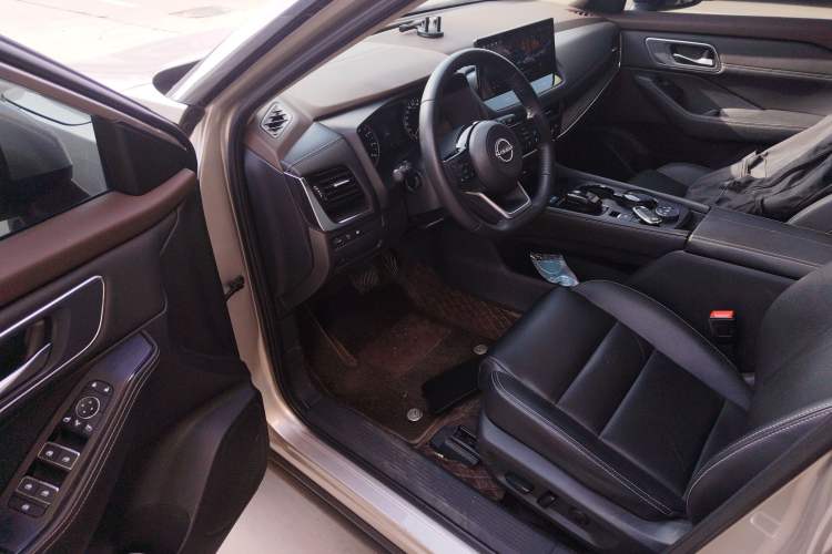 Used Nissan X-Trail 2023 e-POWER Ultra-Hybrid Dual-Motor All-Wheel-Drive Luxury Edition Driver Seat