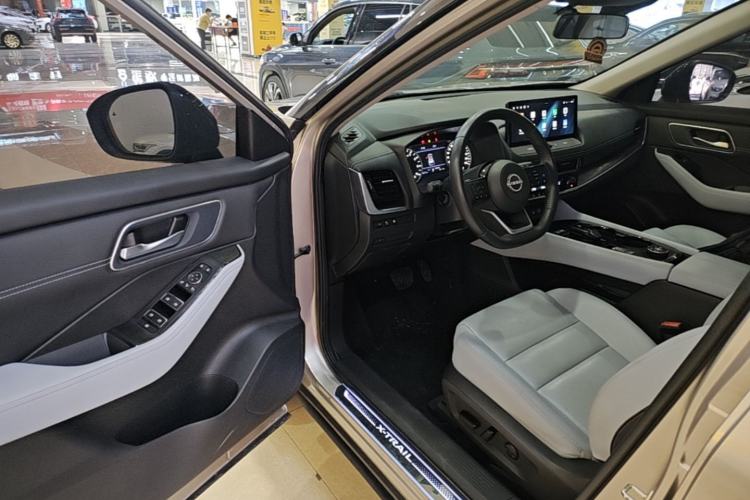 Used Nissan X-Trail 2023 e-POWER Ultra-Hybrid Dual-Motor All-Wheel-Drive Luxury Edition Driver Seat