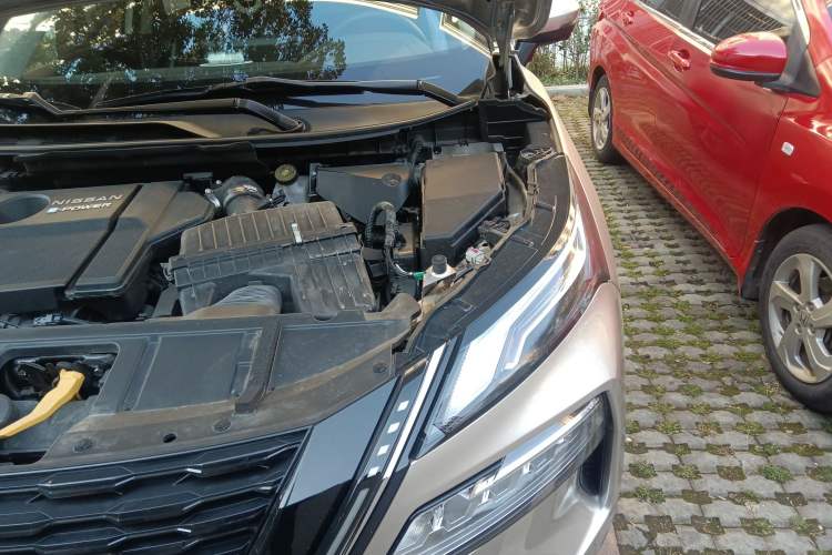 Used Nissan X-Trail 2023 e-POWER Ultra-Hybrid Dual-Motor All-Wheel-Drive Luxury Edition Engine Bay Left
