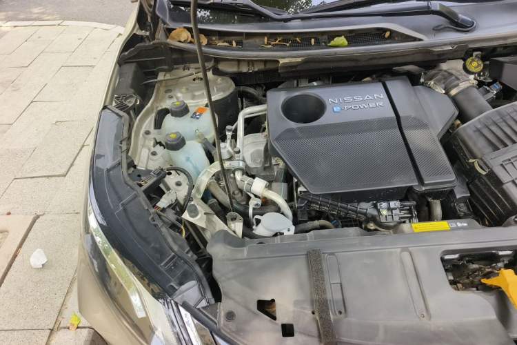 Used Nissan X-Trail 2023 e-POWER Ultra-Hybrid Dual-Motor All-Wheel-Drive Supreme Edition Engine Bay Right