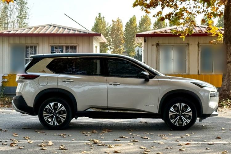 Used Nissan X-Trail 2023 e-POWER Ultra-Hybrid Dual-Motor All-Wheel-Drive Luxury Edition Exterior 3