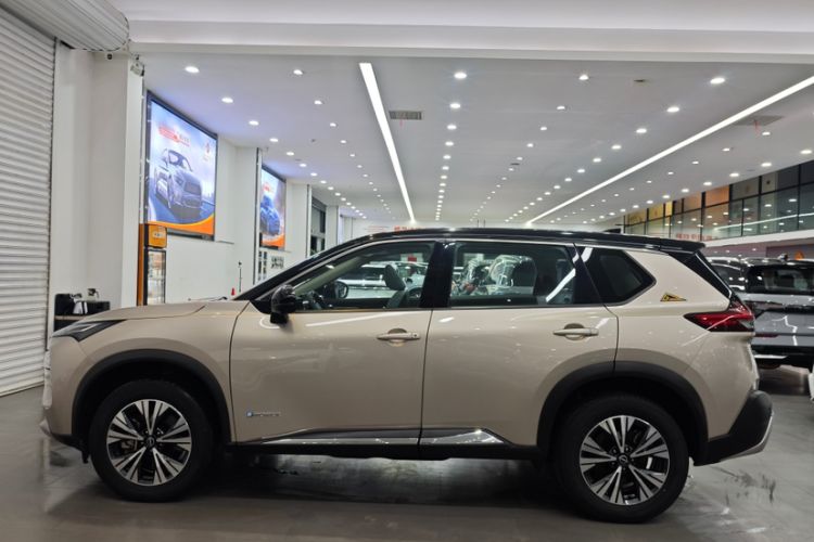 Used Nissan X-Trail 2023 e-POWER Ultra-Hybrid Dual-Motor All-Wheel-Drive Luxury Edition Exterior 6