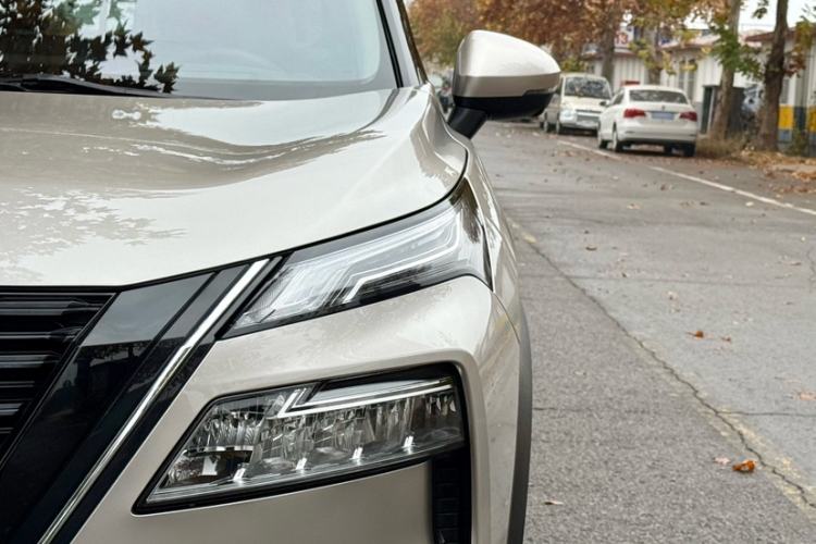 Used Nissan X-Trail 2023 e-POWER Ultra-Hybrid Dual-Motor All-Wheel-Drive Supreme Edition Exterior 9