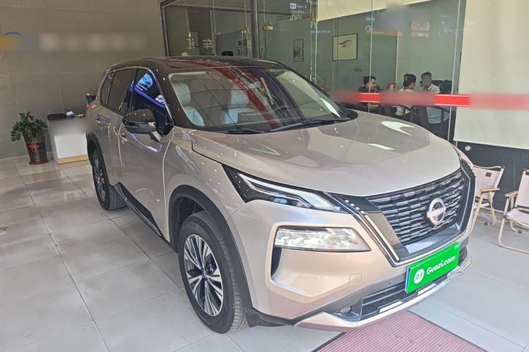 Used Nissan X-Trail 2023 e-POWER Ultra-Hybrid Dual-Motor All-Wheel-Drive Luxury Edition Front Right 45 Deg