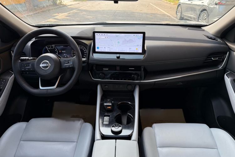 Used Nissan X-Trail 2023 e-POWER Ultra-Hybrid Dual-Motor All-Wheel-Drive Luxury Edition Interior 1