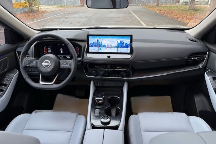 Used Nissan X-Trail 2023 e-POWER Ultra-Hybrid Dual-Motor All-Wheel-Drive Supreme Edition Interior 1