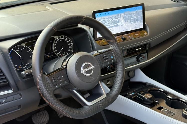 Used Nissan X-Trail 2023 e-POWER Ultra-Hybrid Dual-Motor All-Wheel-Drive Luxury Edition Interior 2