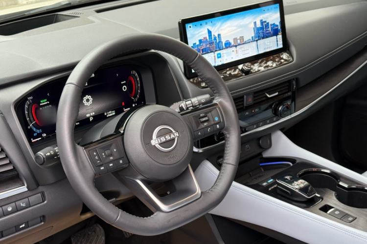 Used Nissan X-Trail 2023 e-POWER Ultra-Hybrid Dual-Motor All-Wheel-Drive Supreme Edition Interior 2