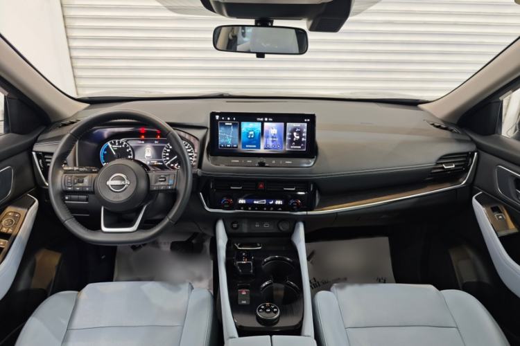 Used Nissan X-Trail 2023 e-POWER Ultra-Hybrid Dual-Motor All-Wheel-Drive Luxury Edition Interior 4