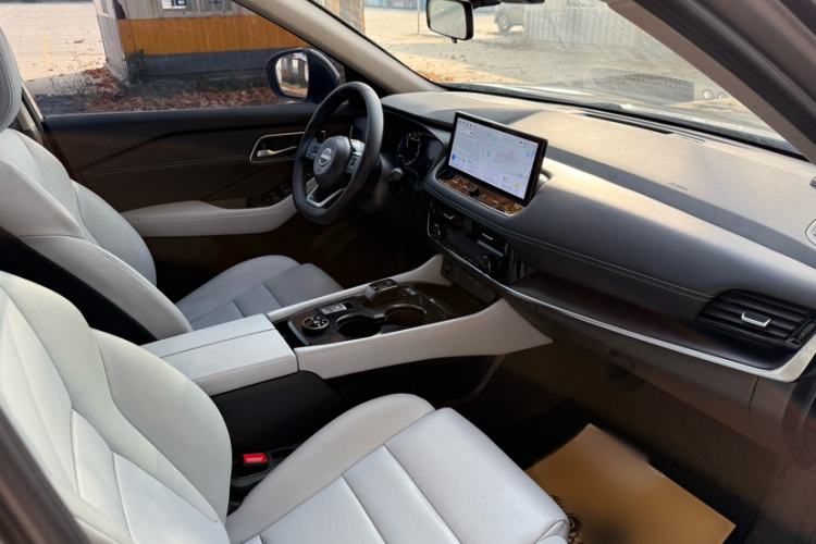 Used Nissan X-Trail 2023 e-POWER Ultra-Hybrid Dual-Motor All-Wheel-Drive Luxury Edition Interior 6