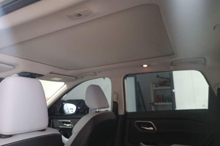 Used Nissan X-Trail 2023 e-POWER Ultra-Hybrid Dual-Motor All-Wheel-Drive Luxury Edition Interior 7