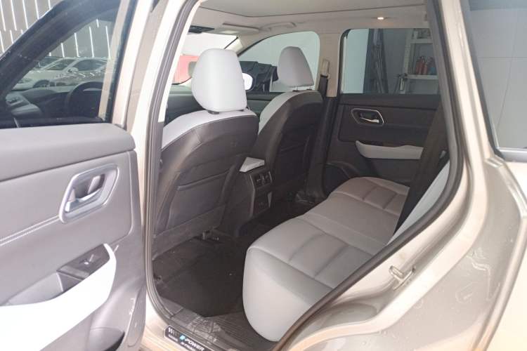 Used Nissan X-Trail 2023 e-POWER Ultra-Hybrid Dual-Motor All-Wheel-Drive Luxury Edition Interior 8