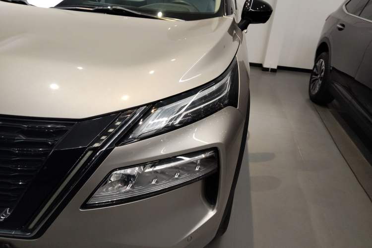 Used Nissan X-Trail 2023 e-POWER Ultra-Hybrid Dual-Motor All-Wheel-Drive Luxury Edition Left Front Headlight