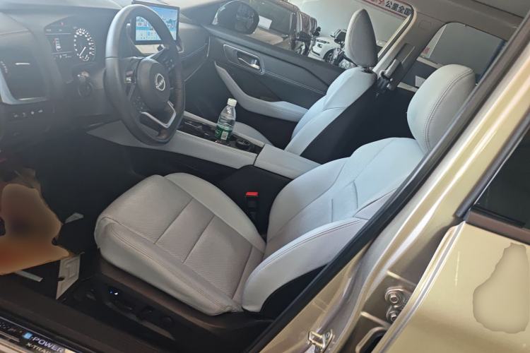 Used Nissan X-Trail 2023 e-POWER Ultra-Hybrid Dual-Motor All-Wheel-Drive Luxury Edition Left Front Seat