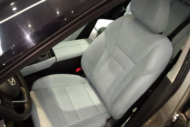 Used Nissan X-Trail 2023 e-POWER Ultra-Hybrid Dual-Motor All-Wheel-Drive Luxury Edition Left Front Seat
