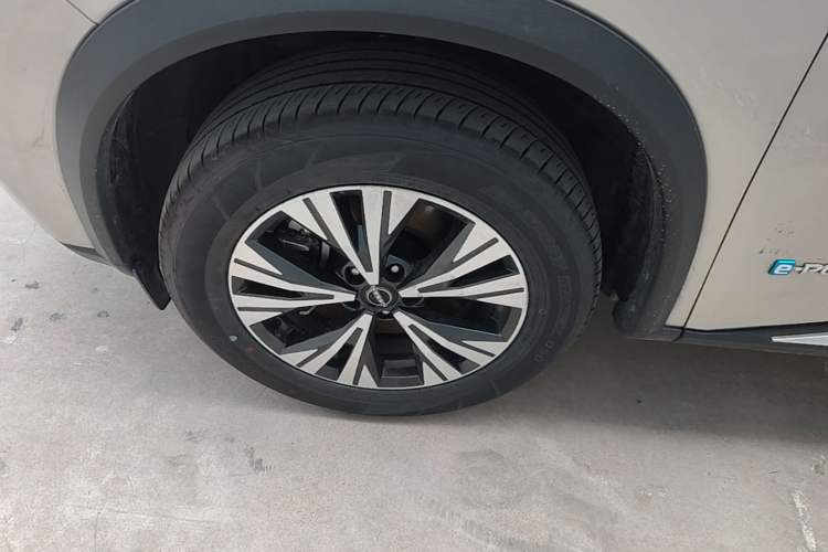 Used Nissan X-Trail 2023 e-POWER Ultra-Hybrid Dual-Motor All-Wheel-Drive Luxury Edition Left Front Wheel Hub